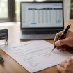 découvrez les éléments essentiels pour créer une signature d'ordre réussie et professionnelle. apprenez à rédiger un exemple efficace qui garantit clarté et conformité.