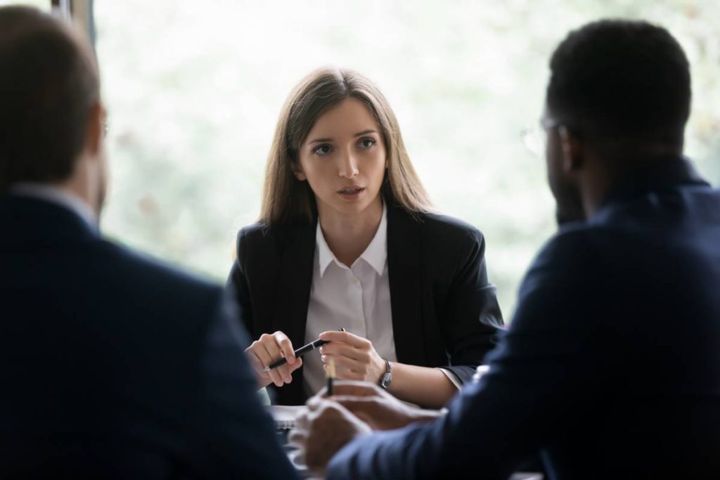 Comment préparer un premier rendez-vous avec un avocat ?